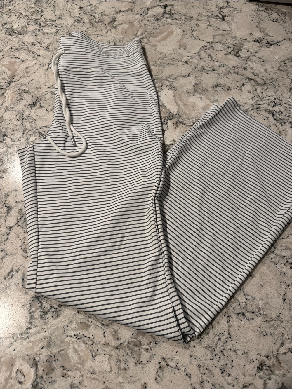 HALARA White & Black Striped Drawstring Track Pants